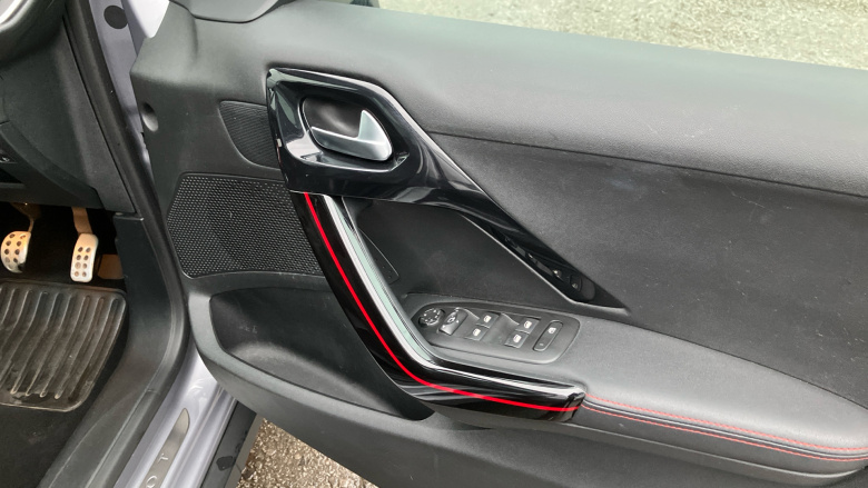 Peugeot 2008 1.5 BlueHDi 100 GT Line 5dr [5 Speed] Diesel Estate